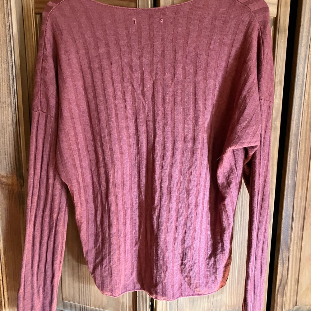 New Collection Ribbed V-Neck Top in Rust - Picture 3 of 3